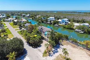 1751 Jewel Box Dr, Sanibel, FL 33957 - Photo 15