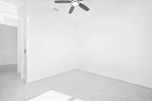 624 Tropicana Parkway W, Cape Coral, FL 33993 - Photo 19