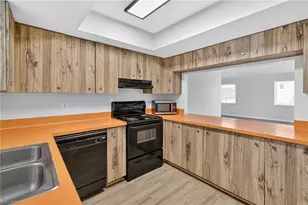 1118 SW 48th Terrace, Cape Coral, FL 33914 - Photo 7