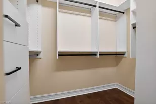 8260 Venetian Pointe Dr, Fort Myers, FL 33908 - Photo 21