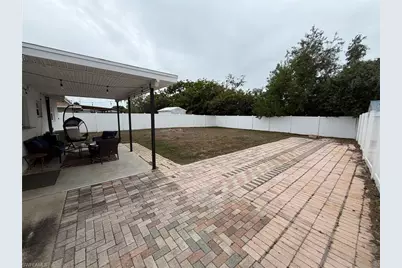 7430 Pine Dr, Fort Myers, FL 33967 - Photo 15