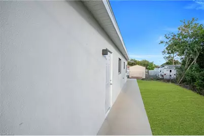 424 Alabama Rd S, Lehigh Acres, FL 33936 - Photo 7