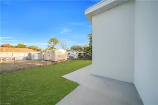 424 Alabama Rd S, Lehigh Acres, FL 33936 - Photo 25