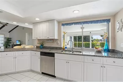 3878 SE 7th Pl, Cape Coral, FL 33904 - Photo 11