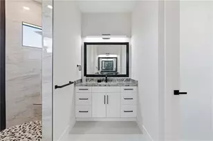 2000 SW 30th Terrace, Cape Coral, FL 33914 - Photo 23