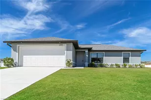 2212 NE 7th Ave, Cape Coral, FL 33909 - Photo 1