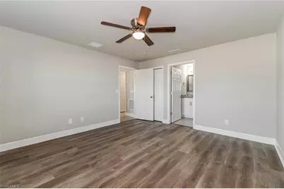 2212 NE 7th Ave, Cape Coral, FL 33909 - Photo 9
