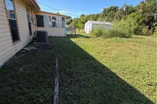 871 Lake McGregor Dr, Fort Myers, FL 33919 - Photo 3