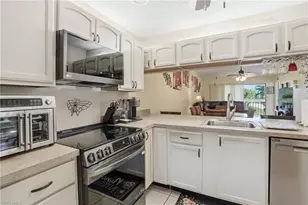 9315 Central Park Dr, Fort Myers, FL 33919 - Photo 5