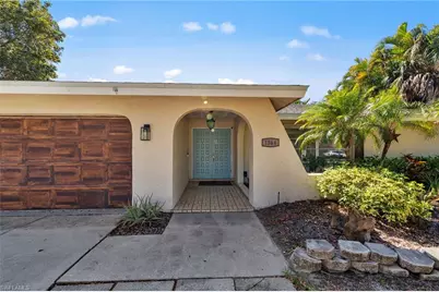 1364 Currier Cir, Fort Myers, FL 33919 - Photo 5