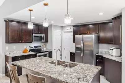 101 NW 25th Ter, Cape Coral, FL 33993 - Photo 15