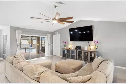 101 NW 25th Ter, Cape Coral, FL 33993 - Photo 9