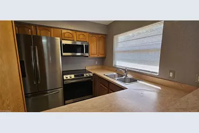 606 SE 13th Ct #B, Cape Coral, FL 33990 - Photo 11