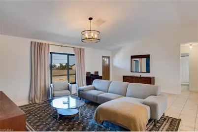 1421 NE 9th Ave, Cape Coral, FL 33909 - Photo 11