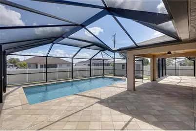 1421 NE 9th Ave, Cape Coral, FL 33909 - Photo 7