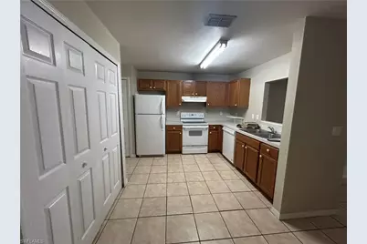 1231 SE 8th Ter, Cape Coral, FL 33990 - Photo 5