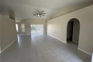 427 SE 16th St, Cape Coral, FL 33990 - Photo 3