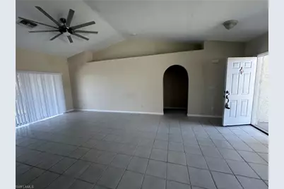 427 SE 16th St, Cape Coral, FL 33990 - Photo 5