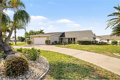 1922 SE 26th Ter, Cape Coral, FL 33904 - Photo 27
