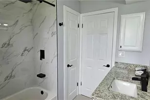 251 SE 46th St, Cape Coral, FL 33904 - Photo 13