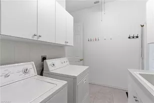 3406 SW 7th Ln, Cape Coral, FL 33991 - Photo 39