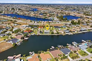 3406 SW 7th Ln, Cape Coral, FL 33991 - Photo 3