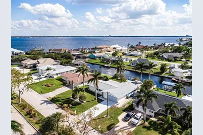 2112 Cornwallis Pkwy, Cape Coral, FL 33904 - Photo 37
