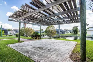 2112 Cornwallis Pkwy, Cape Coral, FL 33904 - Photo 29