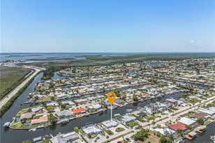 12139 Matlacha Blvd, Matlacha Isles, FL 33991 - Photo 29