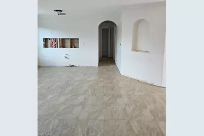 2825 E Cypress Ave, Fort Myers, FL 33905 - Photo 7