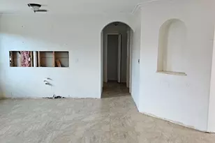 2825 E Cypress Ave, Fort Myers, FL 33905 - Photo 7