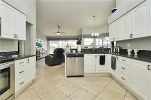 9110 Old Hickory Cir, Fort Myers, FL 33912 - Photo 17