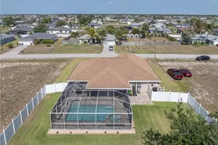 2801 NW 2nd Pl, Cape Coral, FL 33993 - Photo 31