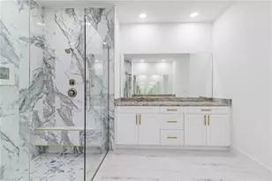 2716 25th St SW, Lehigh Acres, FL 33976 - Photo 9