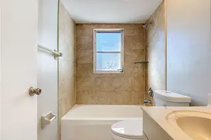 130 SE 7th St, Cape Coral, FL 33990 - Photo 15