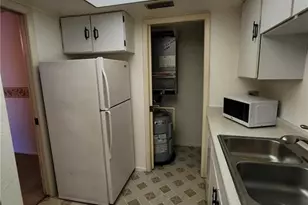 4906 Victoria Dr, Cape Coral, FL 33904 - Photo 3