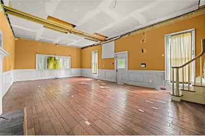 12430 McGregor Blvd, Fort Myers, FL 33919 - Photo 7