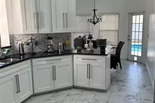 8860 Banyan Cove Cir, Fort Myers, FL 33919 - Photo 11