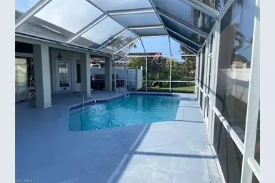 8860 Banyan Cove Cir, Fort Myers, FL 33919 - Photo 7