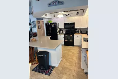 303 Wilmington Pkwy, Cape Coral, FL 33993 - Photo 9