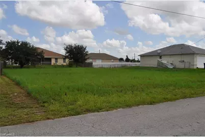 3904 9th St W, Lehigh Acres, FL 33971 - Photo 5