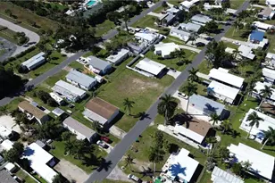 12101 Cypress Dr, Fort Myers, FL 33908 - Photo 15