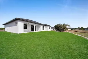 538 Raintree St E, Lehigh Acres, FL 33974 - Photo 23