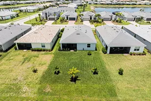 3943 E Hampton Cir, Alva, FL 33920 - Photo 9