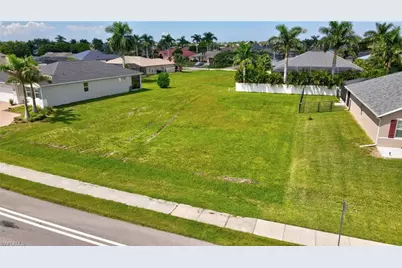 2536 Surfside Blvd, Cape Coral, FL 33914 - Photo 17