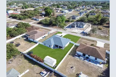 2814 37th St SW, Lehigh Acres, FL 33976 - Photo 5