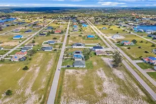 4426 NW 32nd St, Cape Coral, FL 33993 - Photo 13