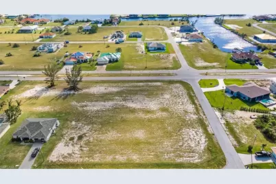 4426 NW 32nd St, Cape Coral, FL 33993 - Photo 11