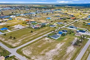 4426 NW 32nd St, Cape Coral, FL 33993 - Photo 9