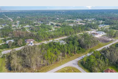 609-611 Ladd St, Lehigh Acres, FL 33974 - Photo 3